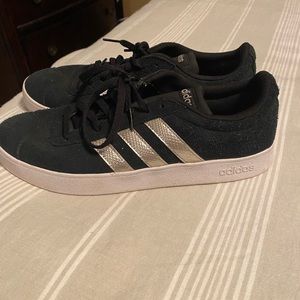 Women’s Adidas Casual Sneakers size 9.5